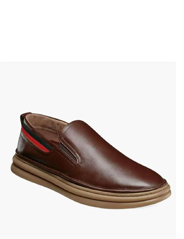 Delmar Toe Slip On In Chocolate