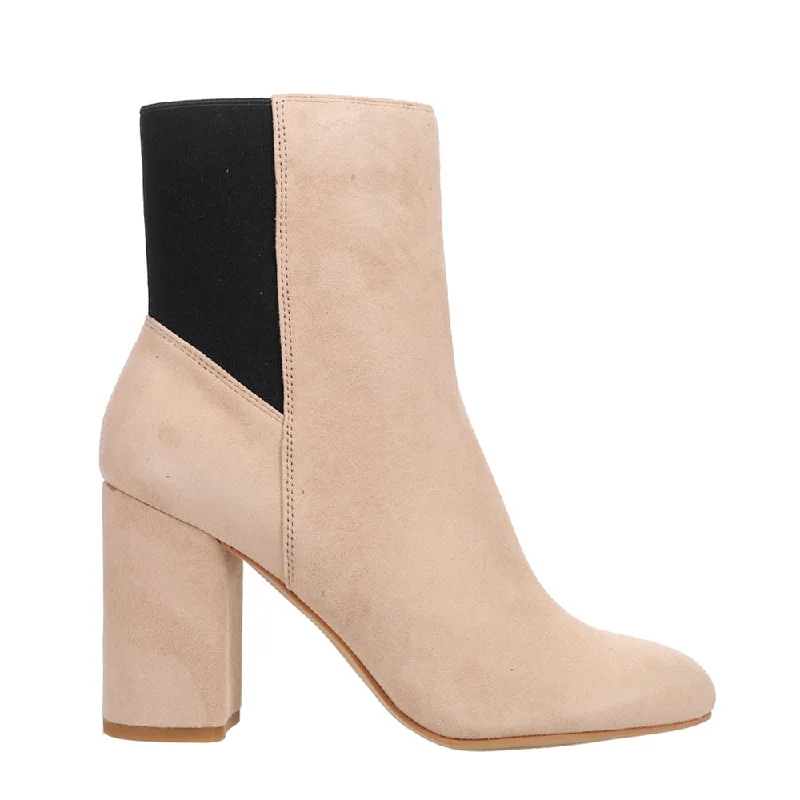 Ramona Round Toe Pull On Booties